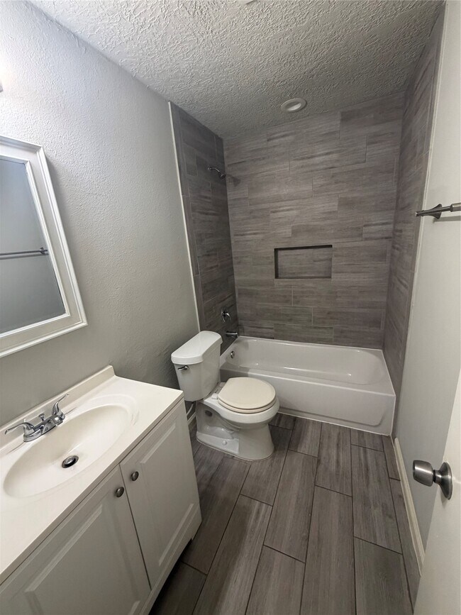 Building Photo - 3242 Dalmatian Dr