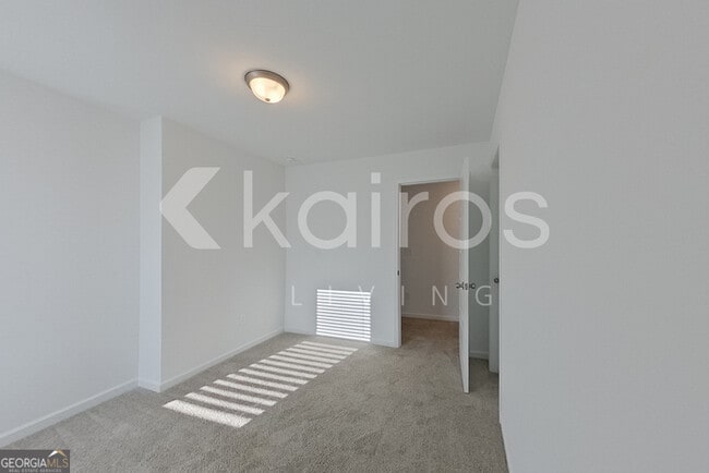 Building Photo - 103 Silver Maple Ln