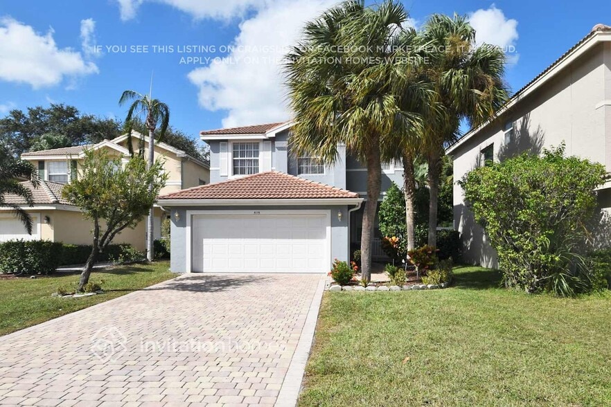Primary Photo - 5115 Crescent Moon Dr