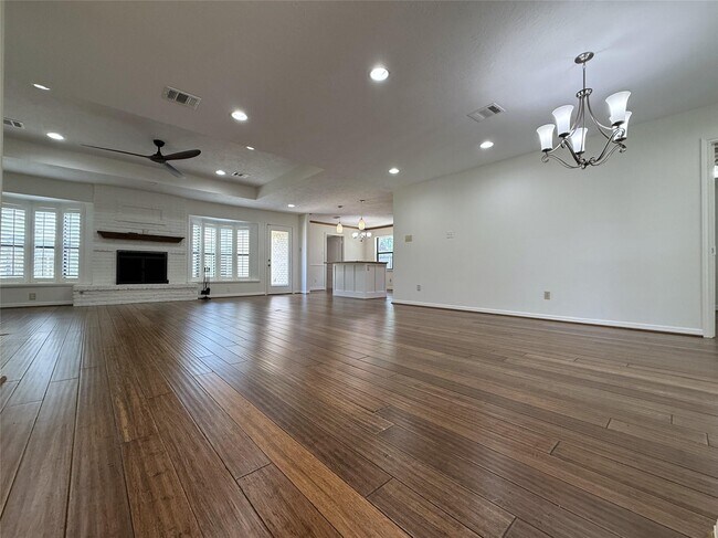 Building Photo - 5007 Shady Nook Ct