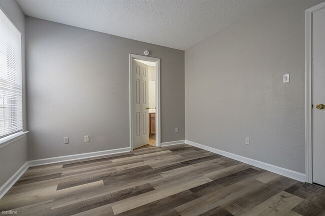 Building Photo - 3 br, 2.5 bath House - 7981 Marsha Woods D...