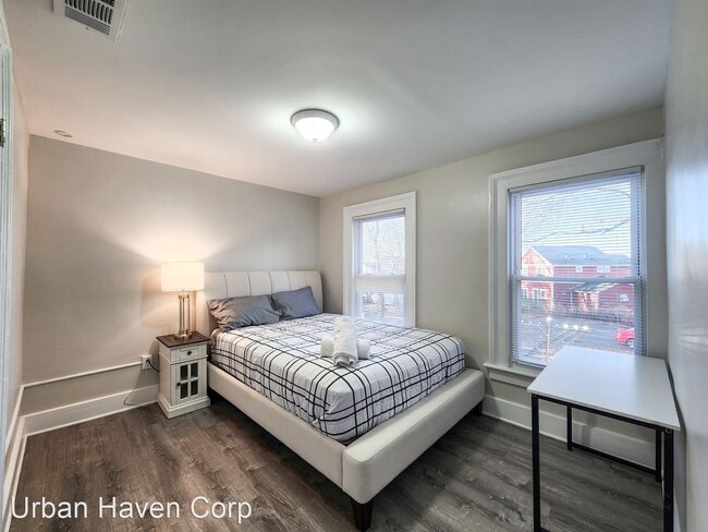 Building Photo - 4 br, 2 bath House - 91 Bristol St