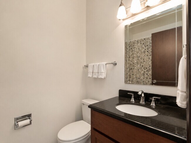 Building Photo - 304 Creekside Dr