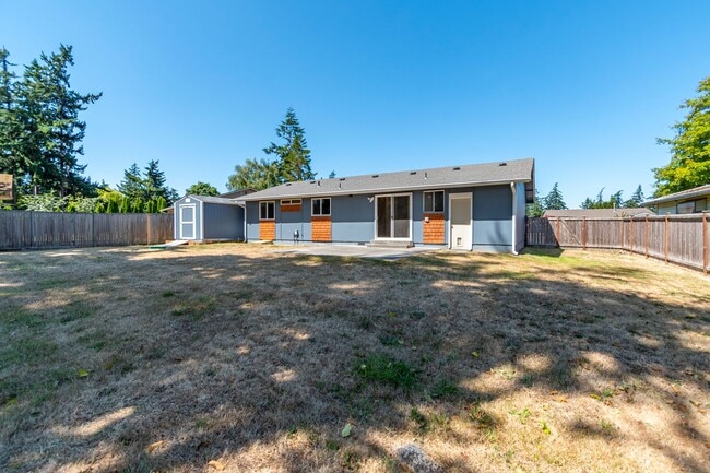 Building Photo - Single Level Pet Friendly Home near Ft. Nu...