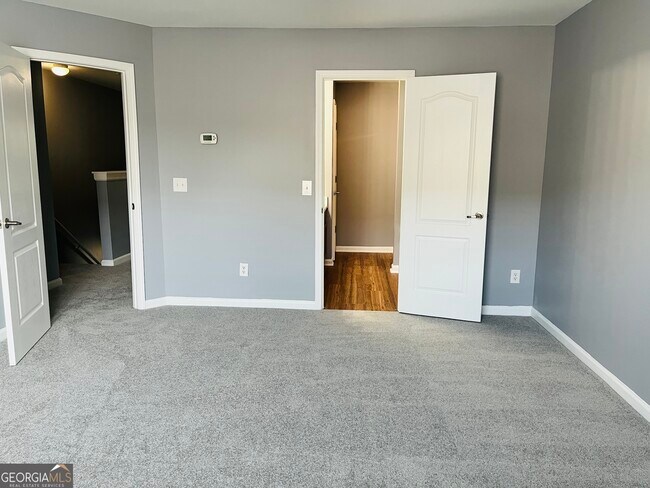 Building Photo - 3156 Parc Ct SW