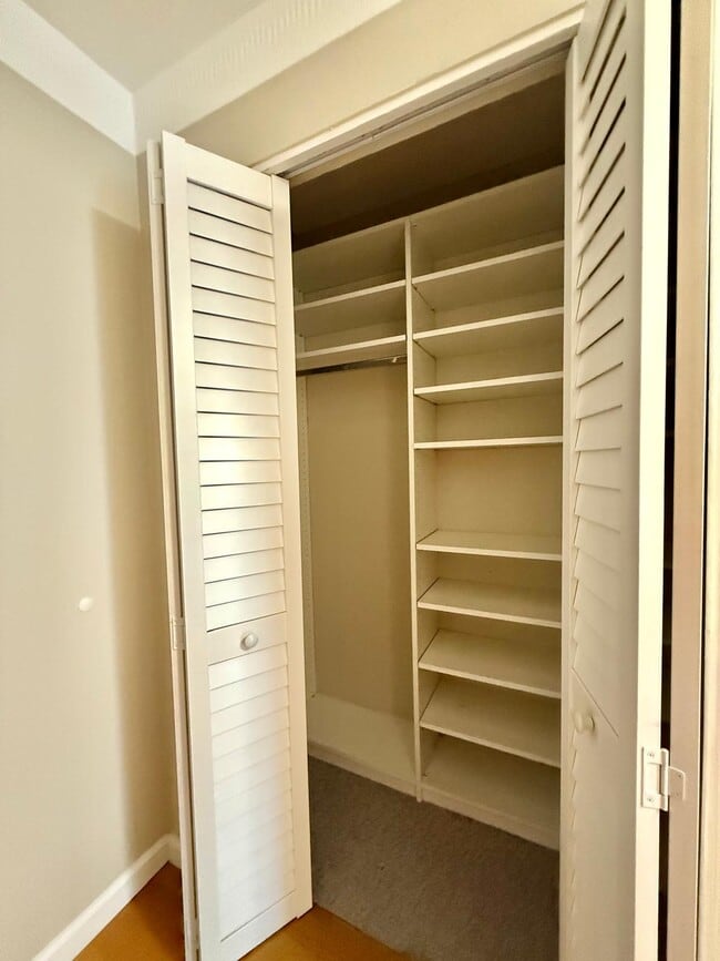 Building Photo - 503 Seaver Dr