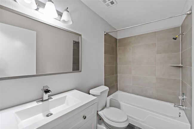 Building Photo - 4154 Belle Park Dr