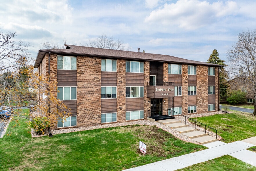 Building Photo - 3609 S Cathy Ave