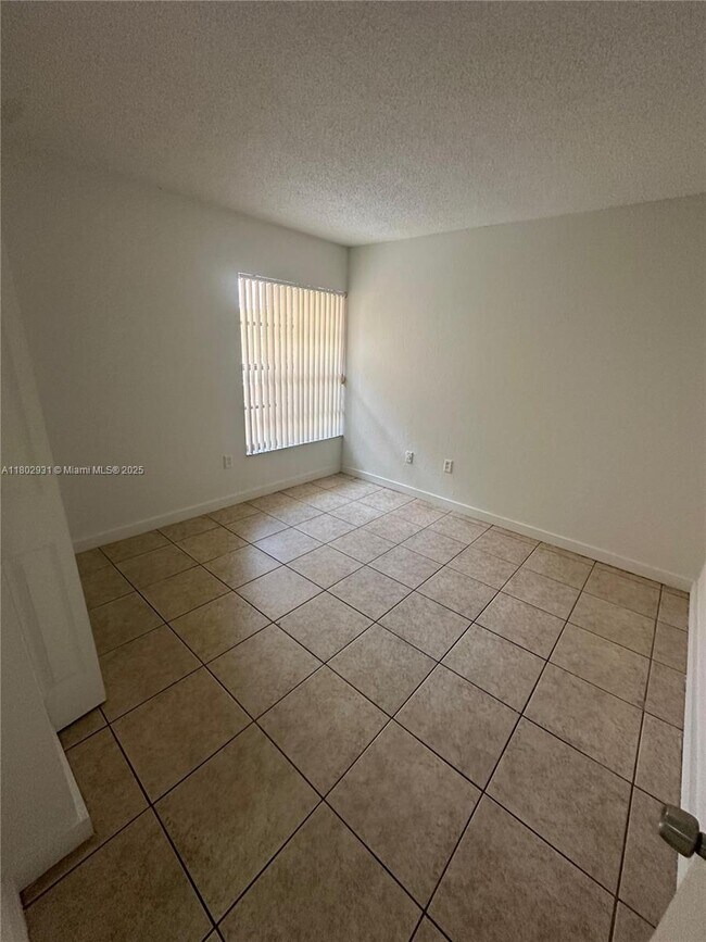 Building Photo - 17500 NW 68th Ave