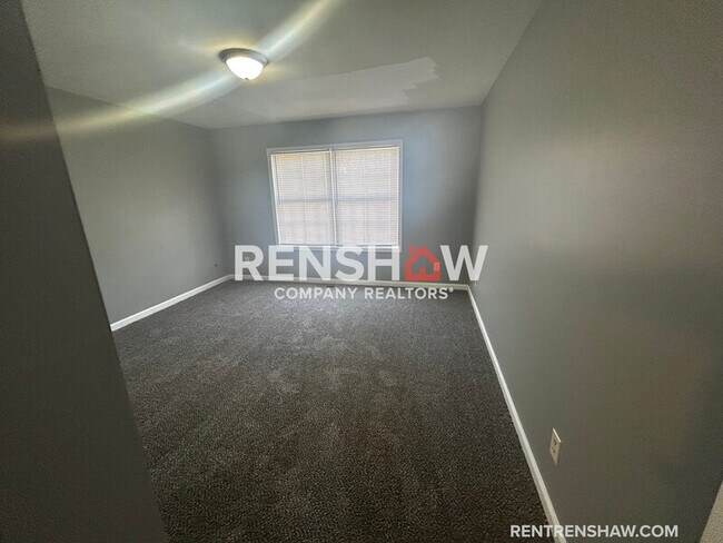 Building Photo - 157 Cloverdale St