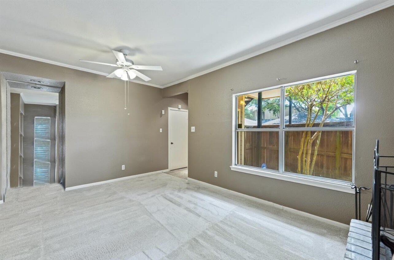 Building Photo - 726 Bering Dr