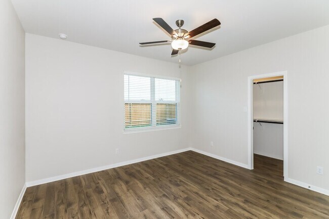Building Photo - 7519 Tipton Meadow Way