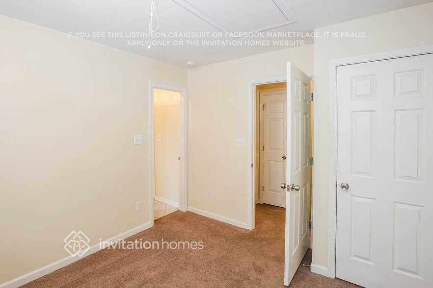 Building Photo - 2808 Black Walnut Ln