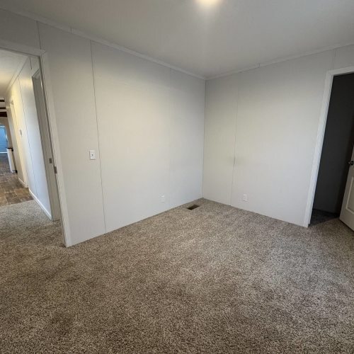 Building Photo - 235 Sycamore Loop