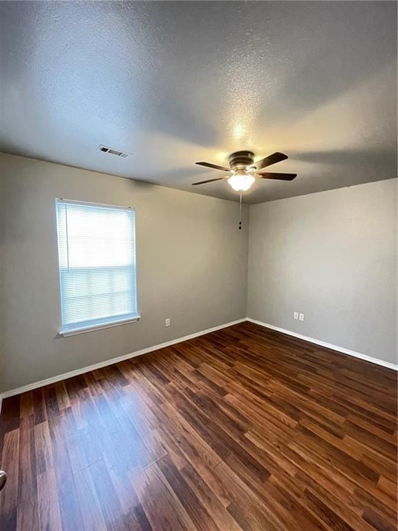 Building Photo - 1132 Nelson Dr