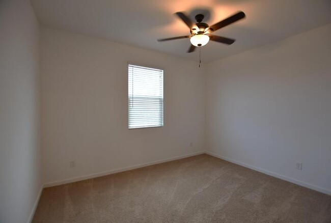 Building Photo - 4021 E Caitlin Dr
