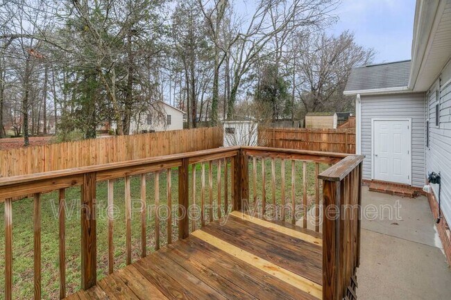 Building Photo - 1063 Stirrup Pl NW