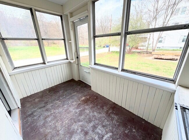 Building Photo - 38 A St