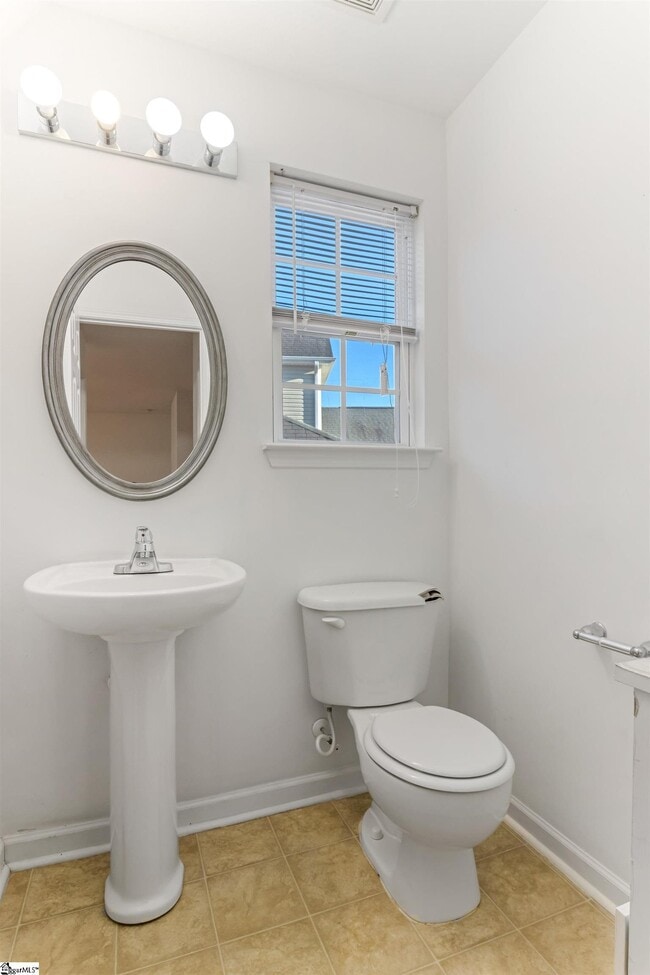 Building Photo - 301 Carnahan Dr