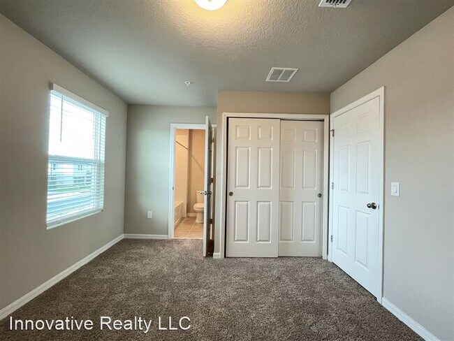 Building Photo - 2475 Sweet Viburnum Wy