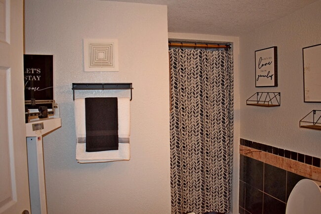 Building Photo - 6271 W Cedar Meadows Ln