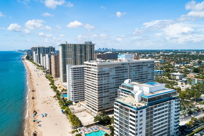 Building Photo - 4020 Galt Ocean Dr