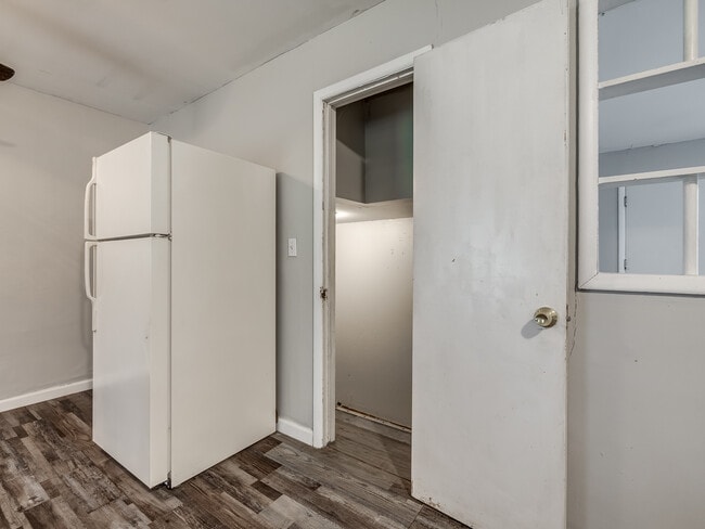 Building Photo - 1314 SE 40th St