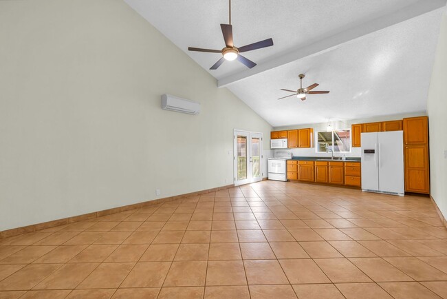 Building Photo - 305 Uala Pl