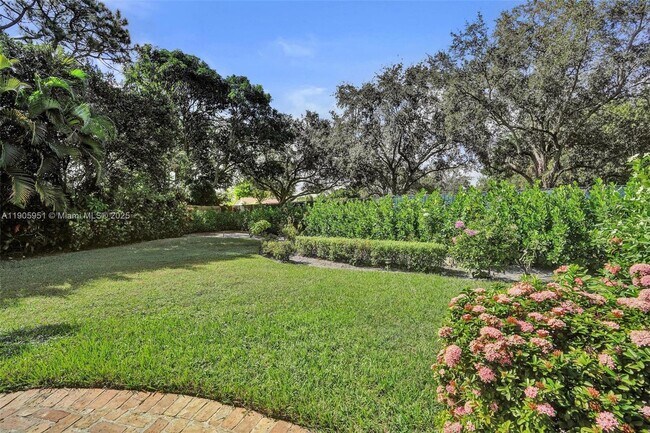 Building Photo - 3801 NW 27th Ave