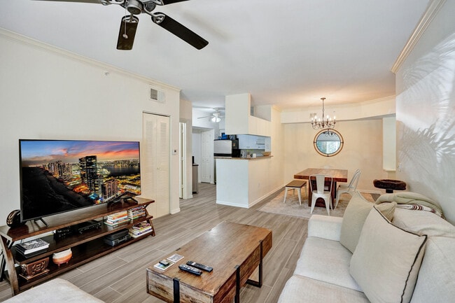 Building Photo - 2113 Tuscany Way