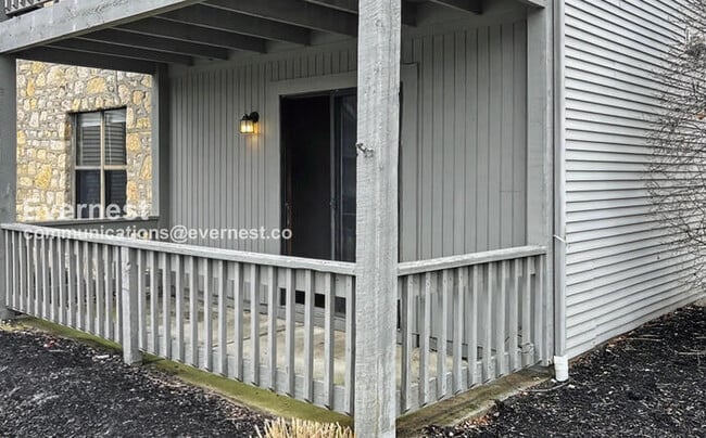 Building Photo - 5300 Darlington Rd