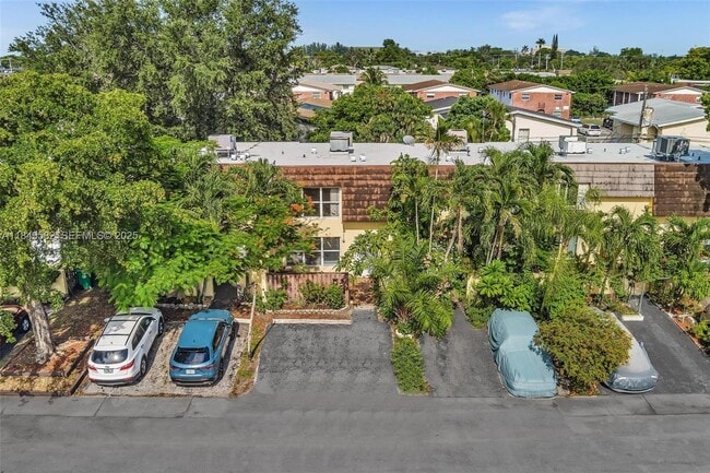 Building Photo - 3750 SW 60th Terrace