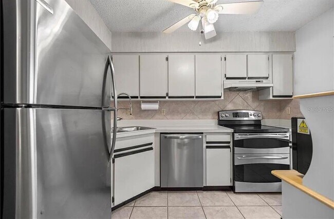 Building Photo - 7294 Cloister Dr