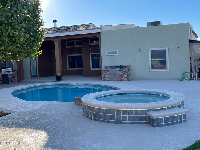 Building Photo - 12632 Tierra Fuego Ct