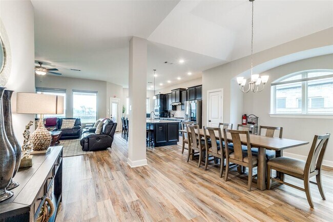 Building Photo - 23623 Lively Ferry Ln
