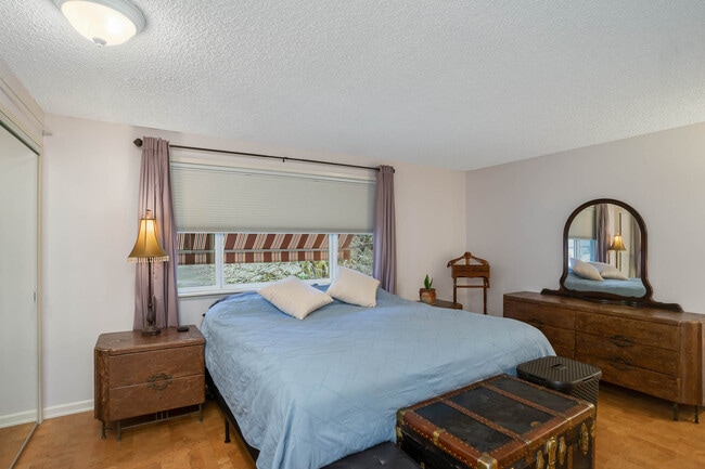 Building Photo - 2404 182nd Ave NE