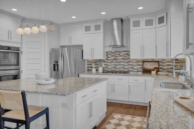 Building Photo - Luxury North Salt Lake Home with Mountain Views, Office & Fully Fenced Yard