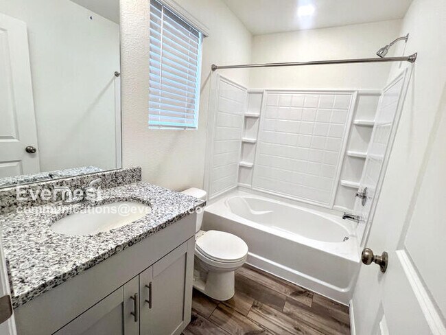 Building Photo - 3858 Riviera Ct