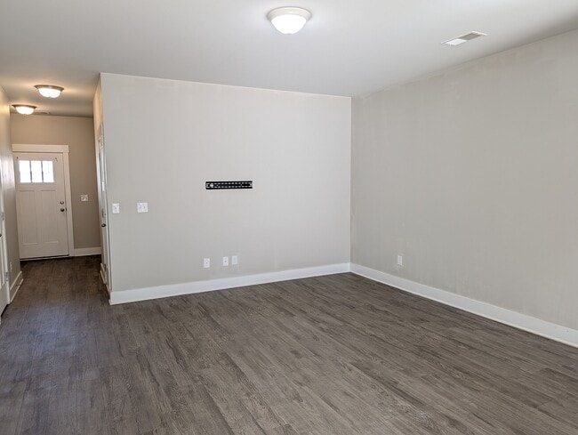 Building Photo - 222 Keaton Ct