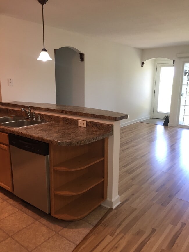 Building Photo - 2778 Hidden Dr