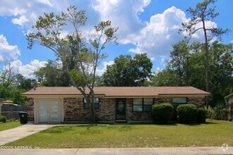 Building Photo - 137 Hercules Dr E
