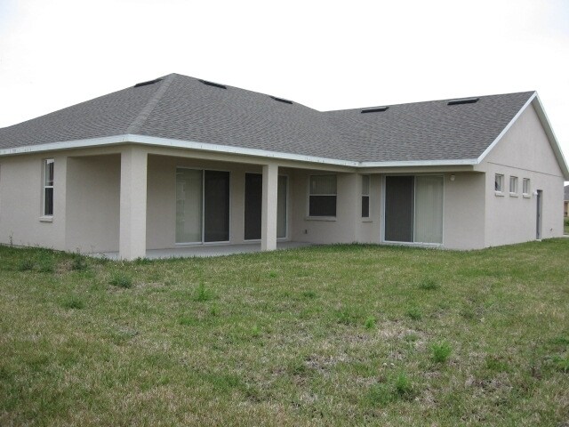 Building Photo - Large Beautiful 4x3 Home with 3 Car Garage