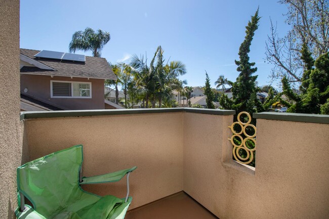 Building Photo - Charming Coastal Studio in Carlsbad - Furn...