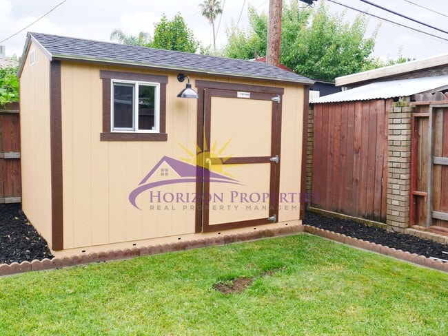 Building Photo - Remodeled 3 Bed 1 Bath 900sqft home in West Sacramento