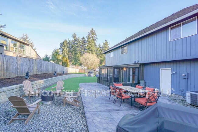 Building Photo - 2821 SE 138th Loop