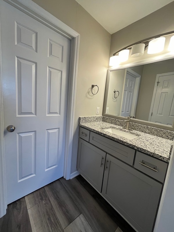 Building Photo - 589 Star Light Dr