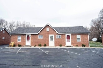 Building Photo - "Charming 1-Bedroom Retreat in Greenfield – Cozy 400 Sq Ft Haven!"