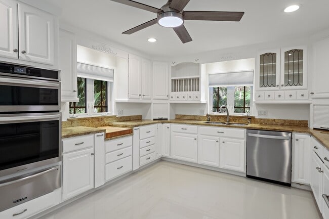 Building Photo - 6235 4th St