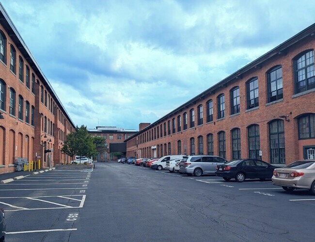 Building Photo - 1 Westinghouse Plaza