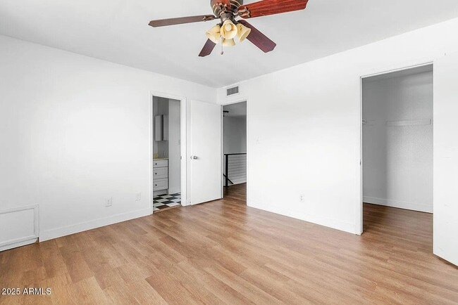 Building Photo - 1232 E Baker Dr